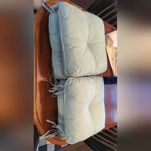 Kitchen chair cushions (4) teal quilted w/ ties